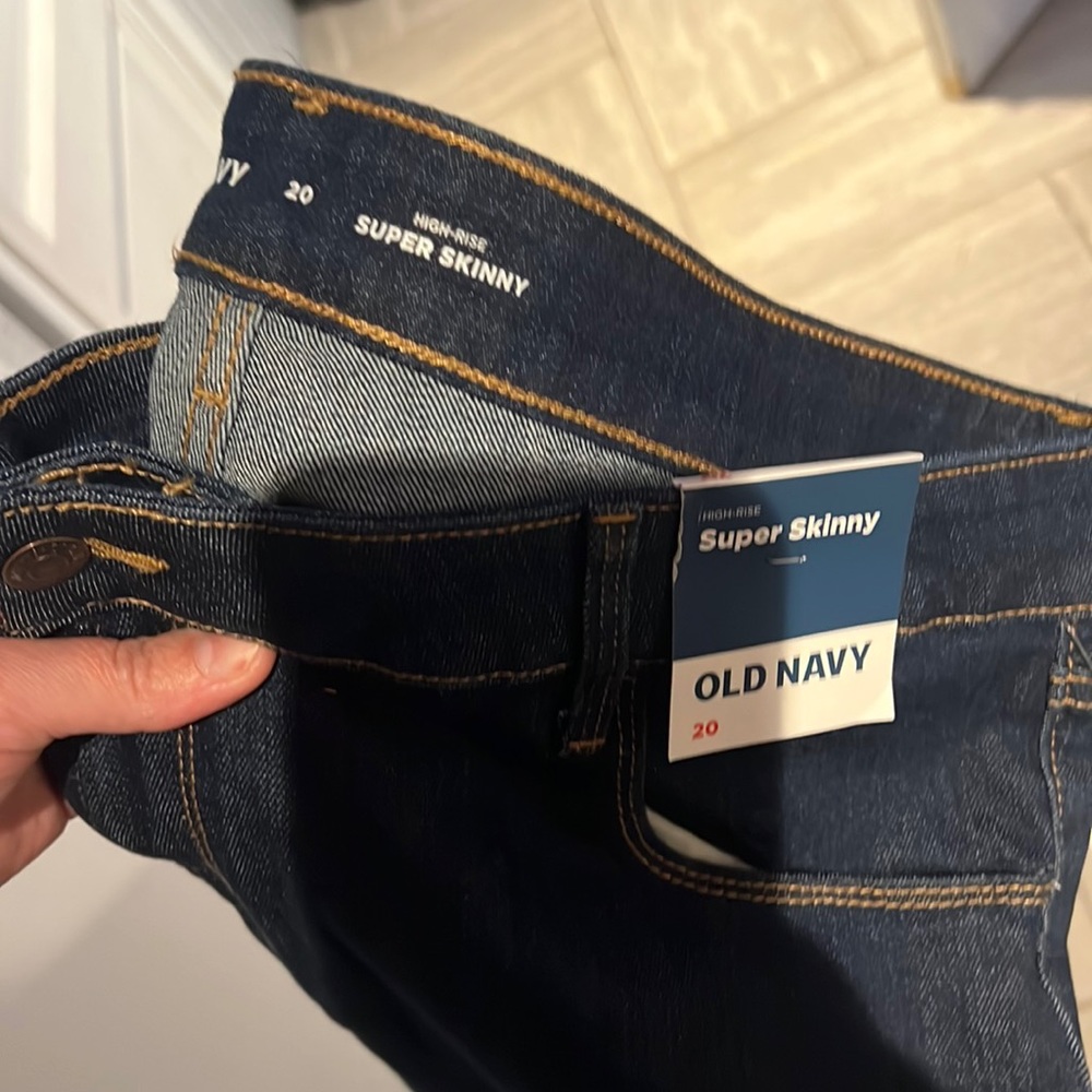 Women’s size 20 super skinny high rise jeans NWT